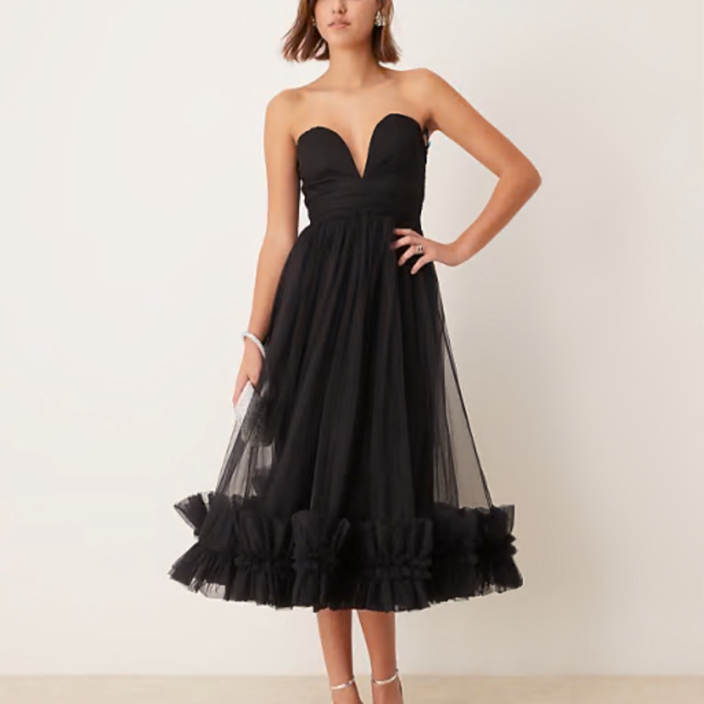 Lace and Beads Corset Tulle Ruffle Hem in Black